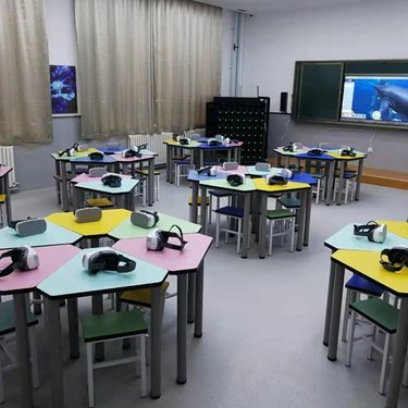 赤峰北方電力職業(yè)技術(shù)學(xué)校 教育科技技術(shù)開發(fā)引領(lǐng)新時代職業(yè)教育